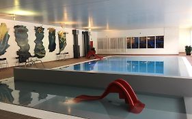 Vesterland Feriepark Hytter, hotell og leikeland